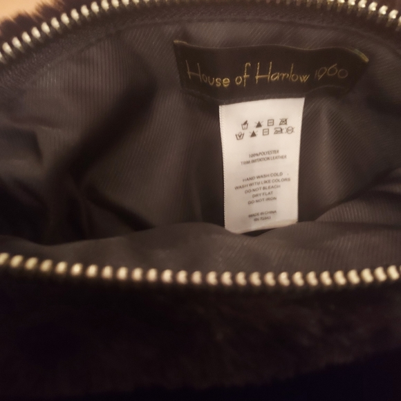 NIB House of Harlow Faux Rabbit Fur Fingerless Gloves Flip Mittens FREE Wristlet - Picture 15 of 16